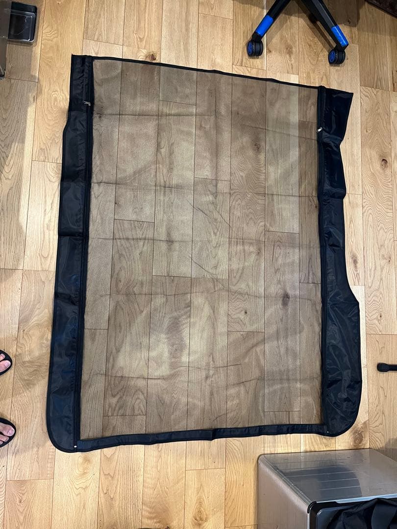 キャラバン　プレミアムGX メッシュカーテン　虫除け　換気