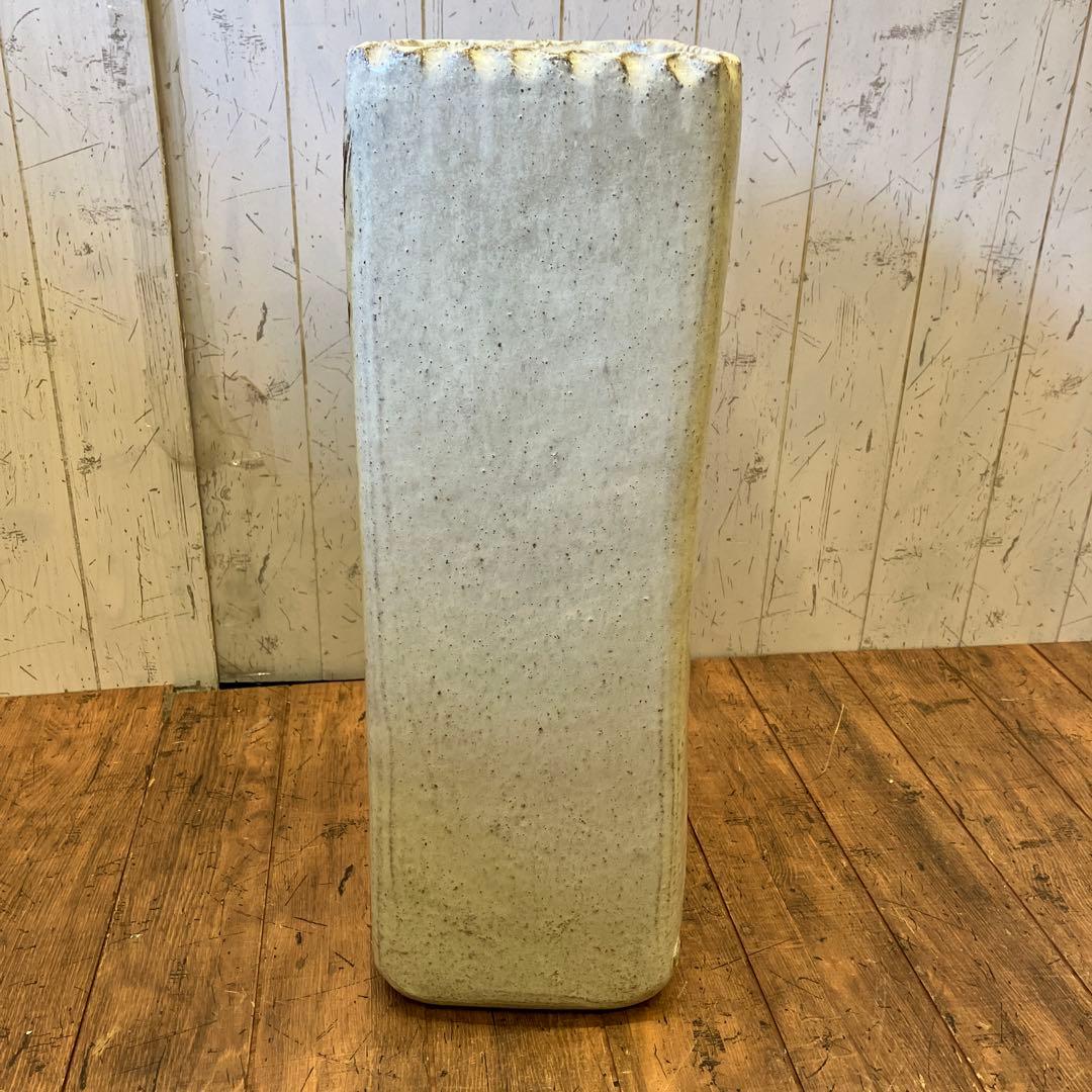 アンティーク モダン 銘入 陶器製 透かし彫り 傘立て 蝶々 玄関 収納