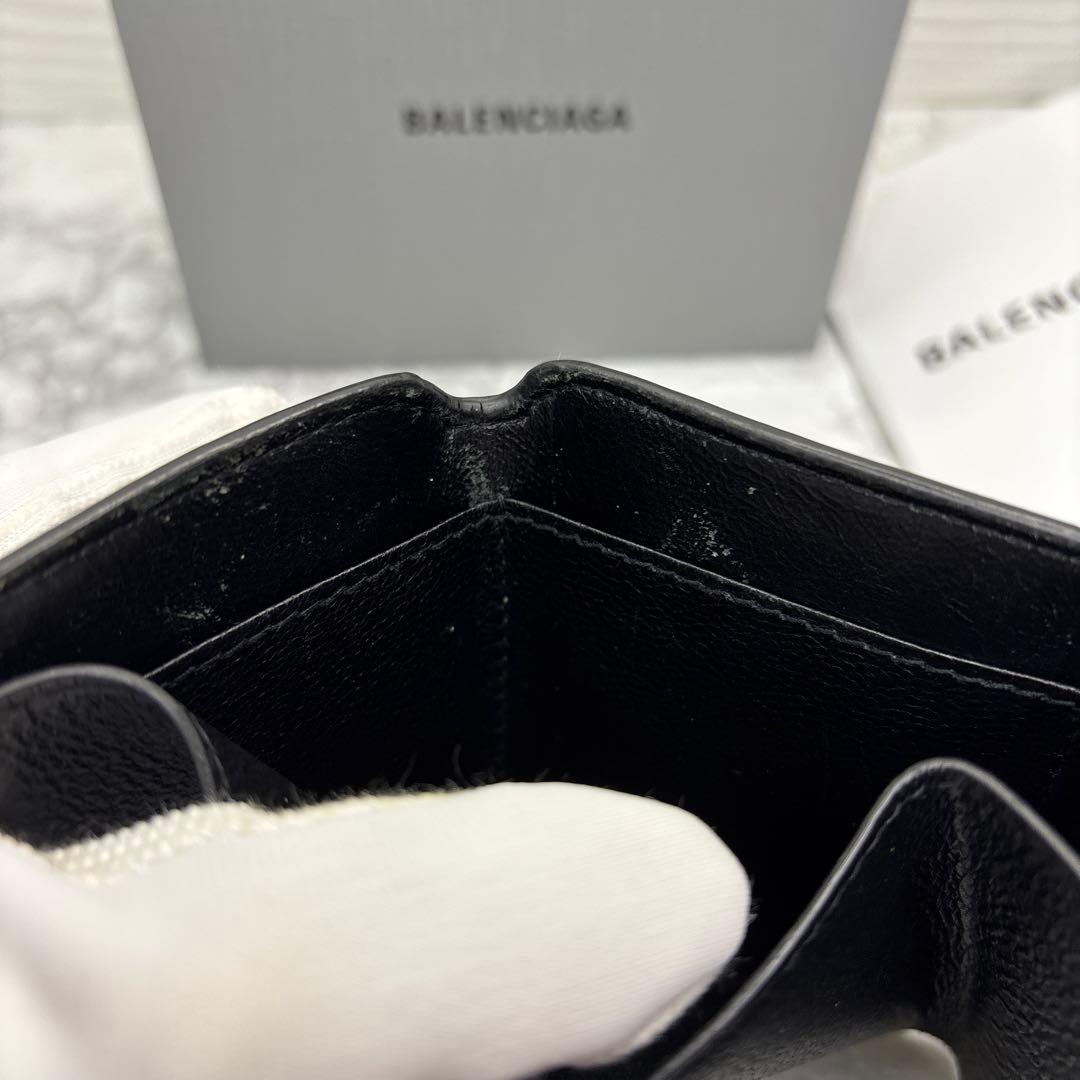 バレンシアガ　三つ折り財布　コンパクト　ブラック