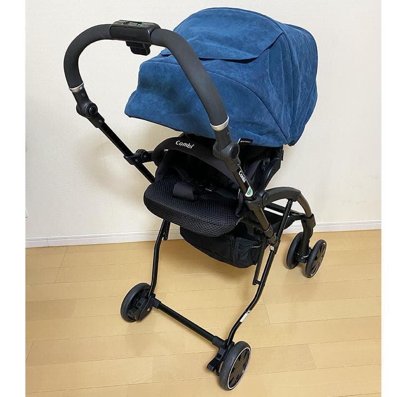 【美品】コンビ ベビーカー アット ネイビー 数量限定モデル A型ベビーカー