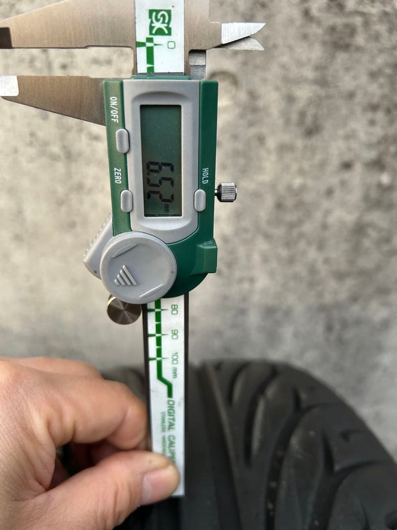 送料込②KENDA KAISER タイヤ2/4本セット 225/40R18