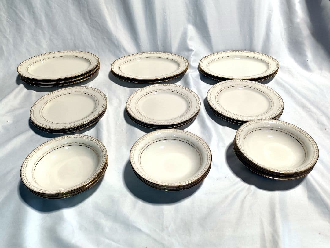 ノリタケ アイボリー3種、大皿、ボウル皿、スープ皿25枚セット！
