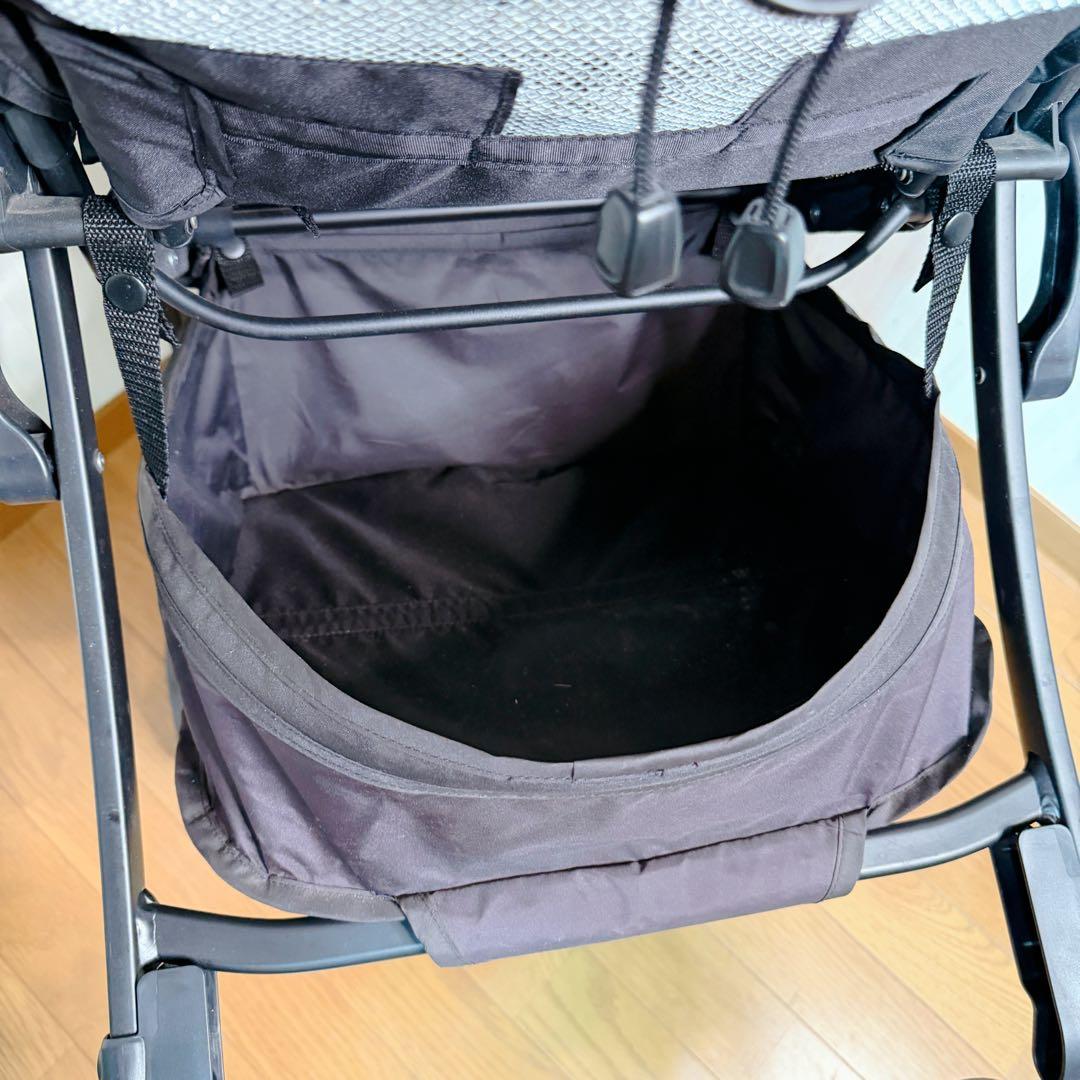 Aprica アップリカ ラクーナクッション AC 両対面式 オート4輪 緑