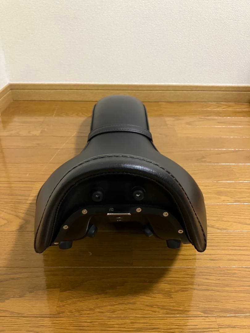 K&H ケーアンドエイチ　ハーレー　 ダイナ　シート　コブラ