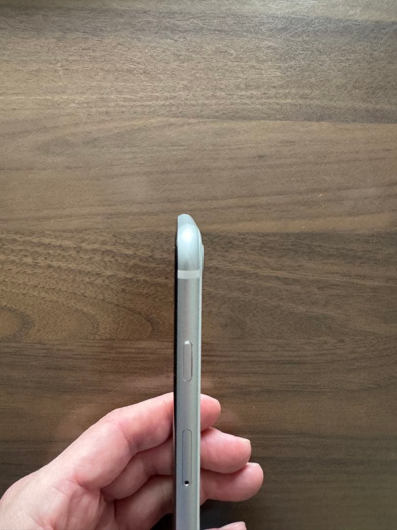 iPhone SE 第二世代