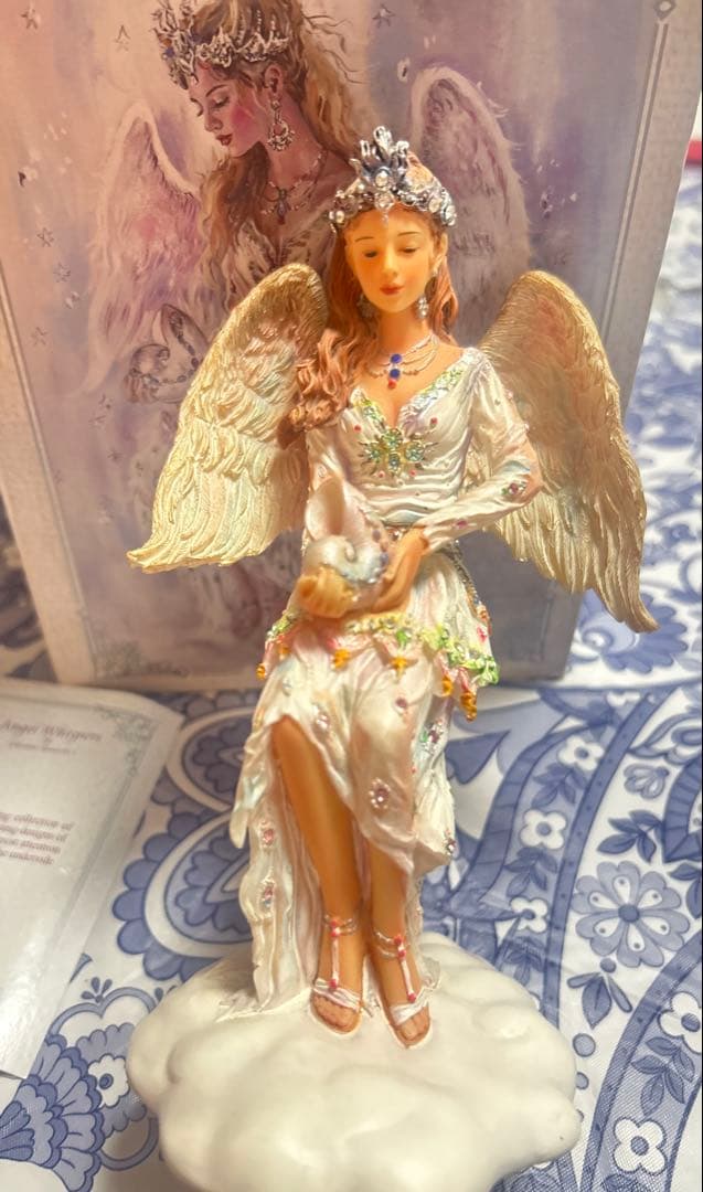 天使の像　エンジェルウィスパー　クリスティンハワース