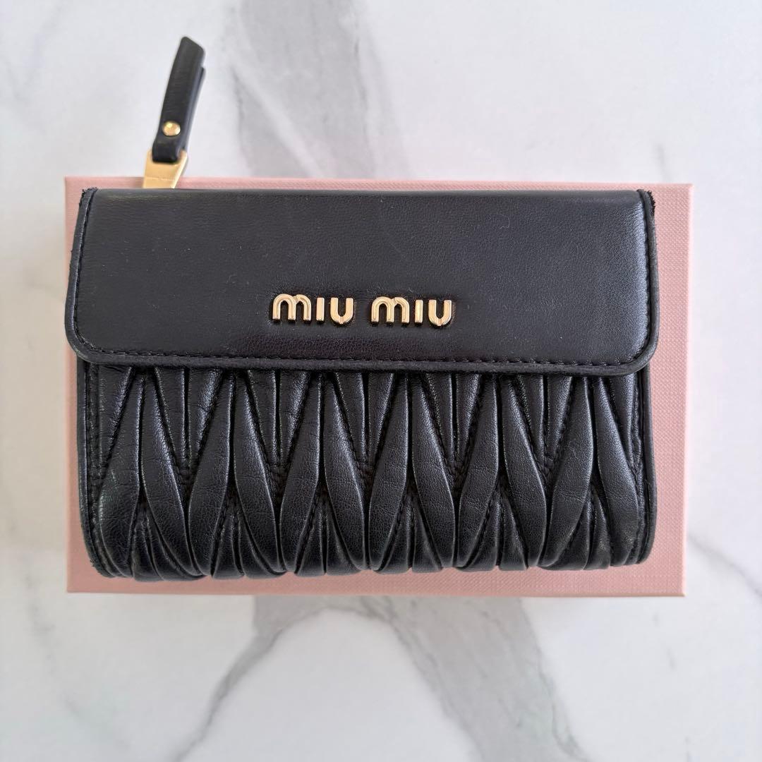 ミュウミュウ MIU MIU 財布 二つ折り財布 マテラッセ
