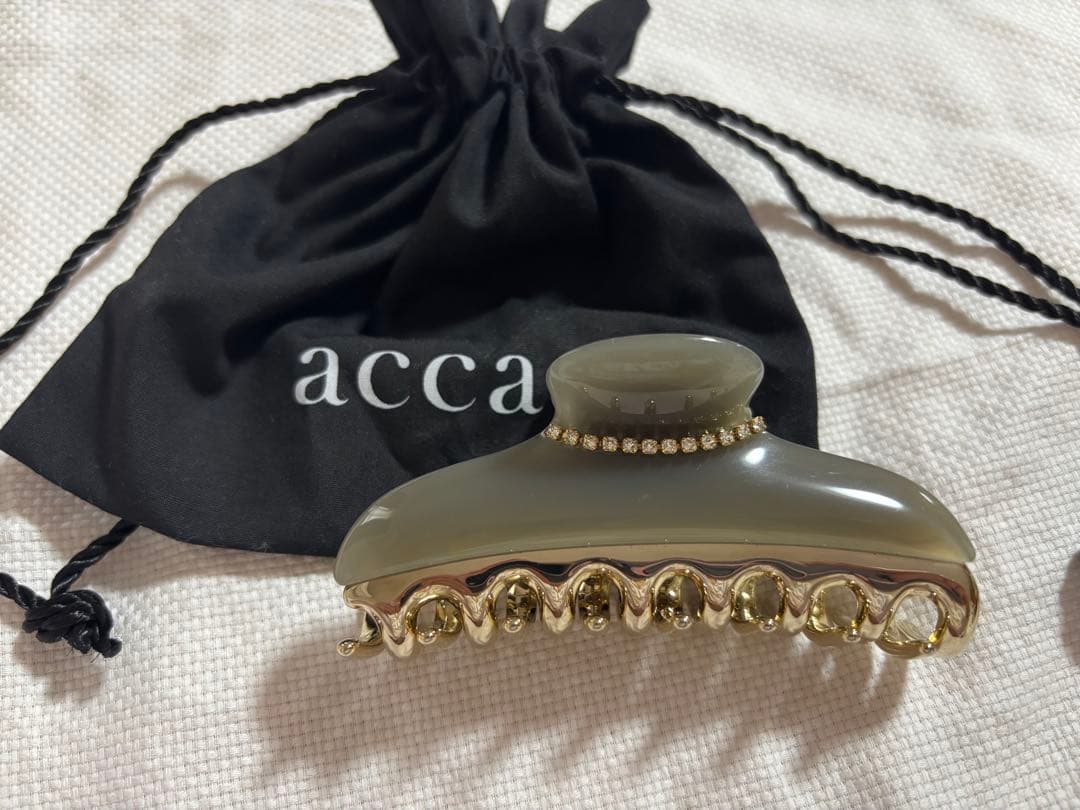 【極美品】Lサイズ acca クリップ　ヘアクリップ コラーナ　ラインストーン