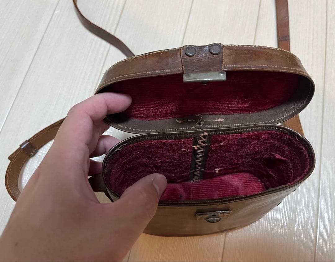 旧日本陸海軍　徽章類・双眼鏡・双眼鏡ケース等軍装品セット　値下げ申請受け付けます