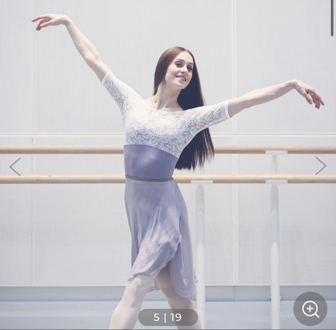 【美品最終値下】チャコット♡Nelaラインハーフスリーブレオタード