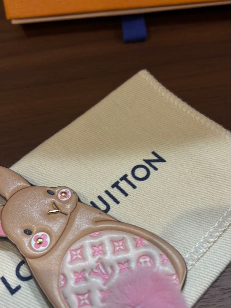 ヴィトン　ポルトクレバニー　レザー　バッグチャーム　M00994