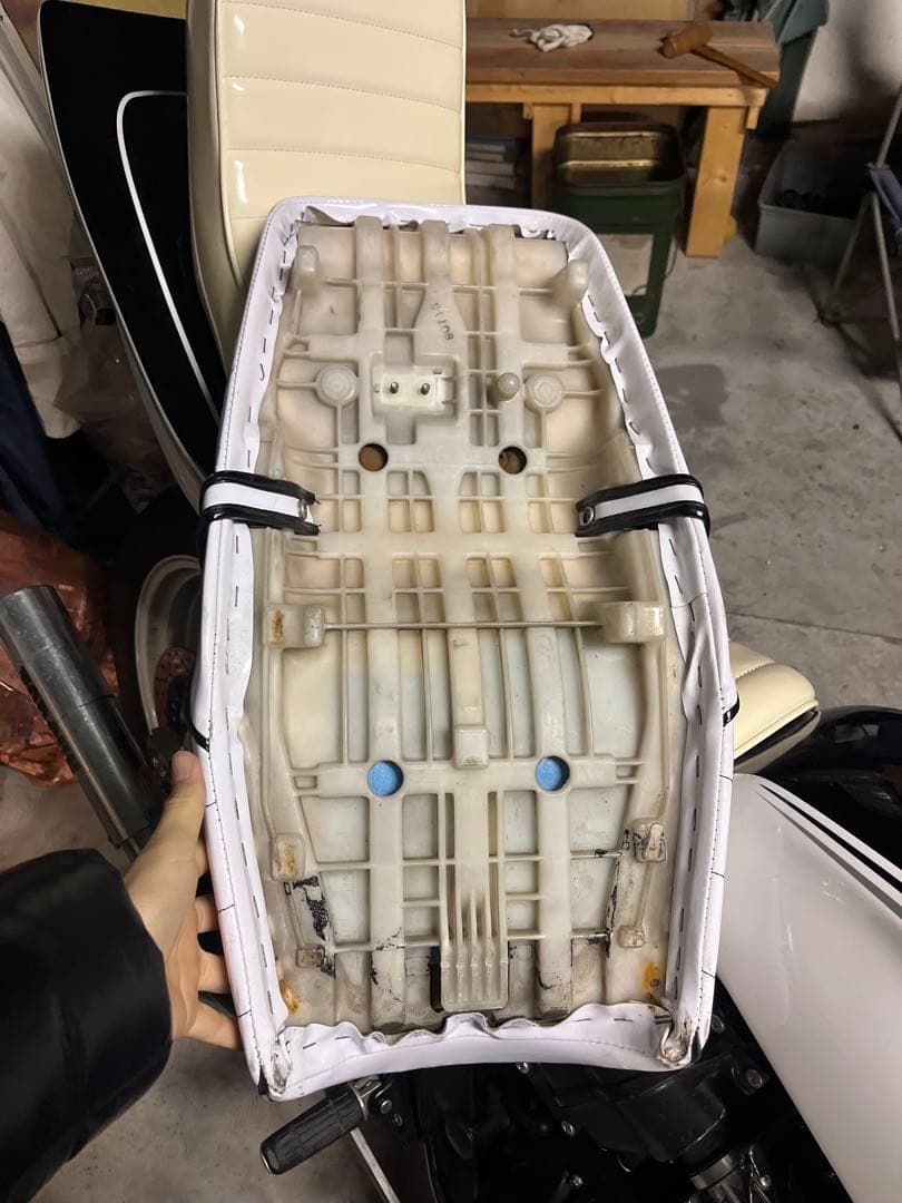 xjr400 4hm シート