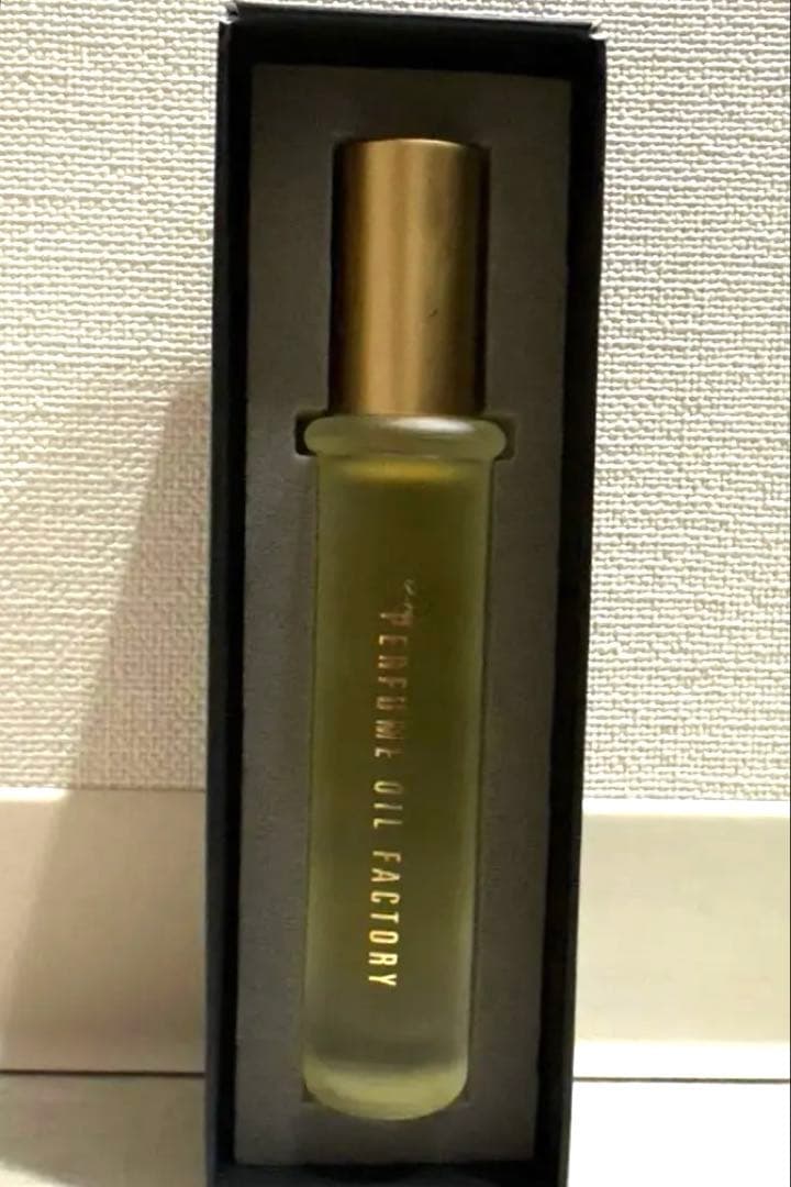 パフュームオイルファクトリープレミアム 02