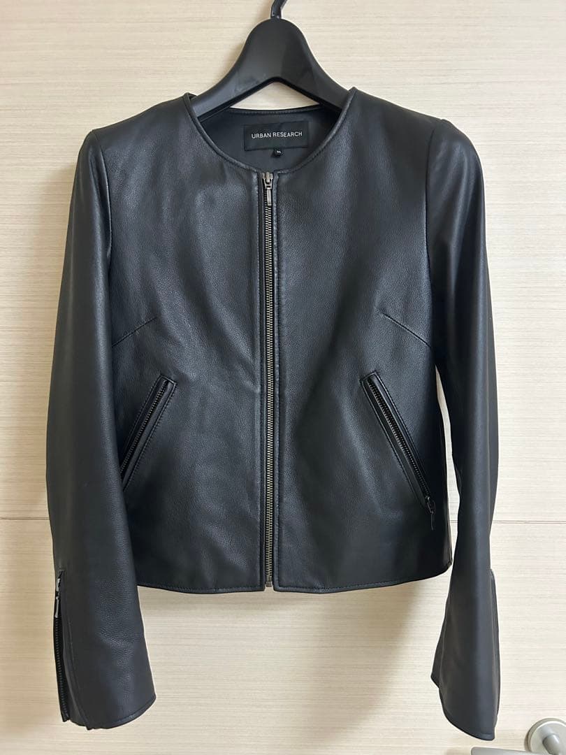 URBAN RESEARCH ブラックノーカラーレザージャケット 36