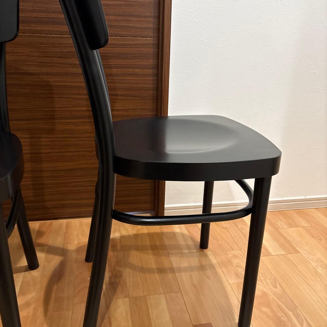 IKEA黒の木製ダイニングチェア2脚セット