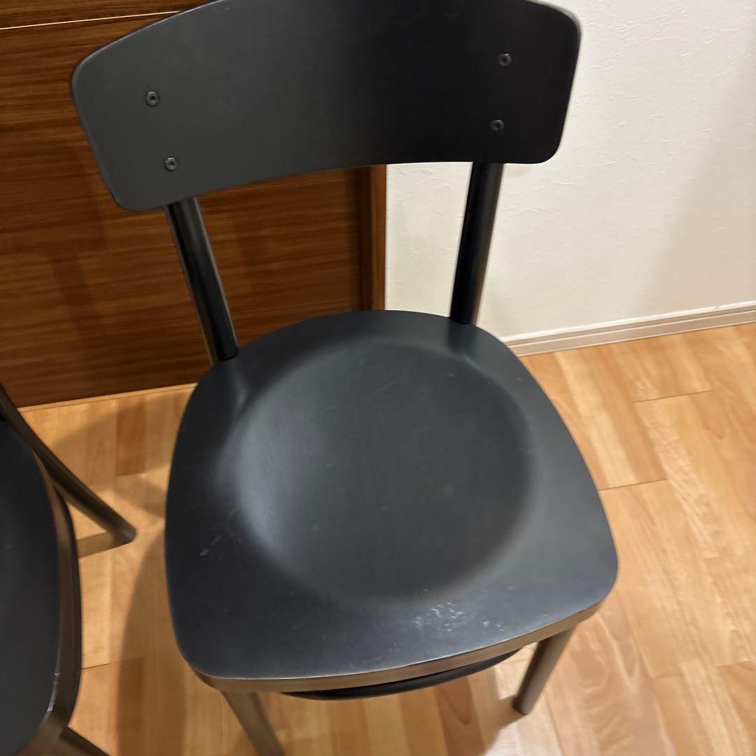 IKEA黒の木製ダイニングチェア2脚セット