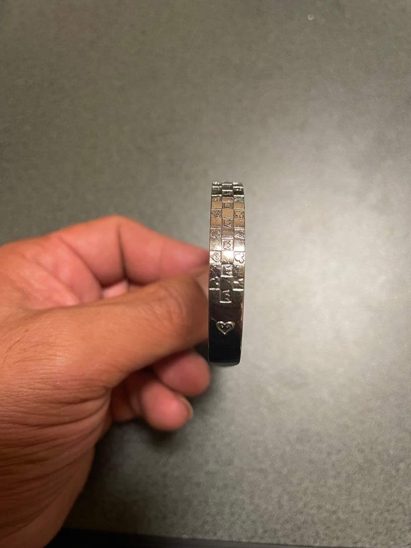 「キングダム ハーツ」 モノグラムバングル「トリプル」 シルバー(いぶし)