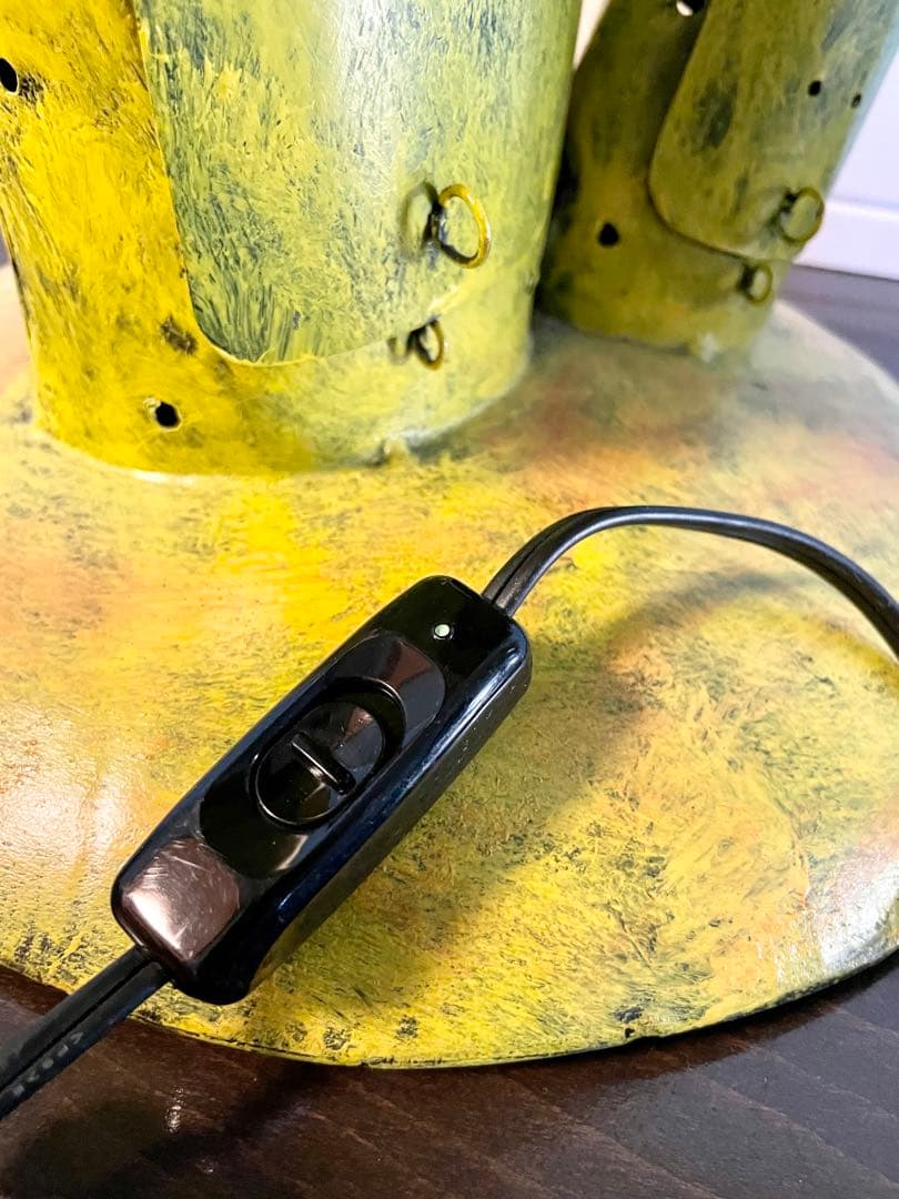 ブリキ製キノコ型　フロアランプ