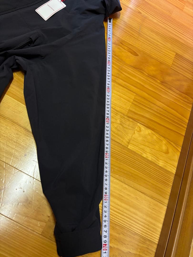 新品‼️DRESSTERIOR ブラック フード付きジャケットストレッチ裏地付き