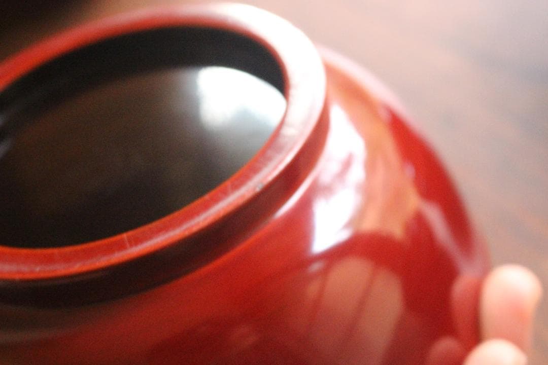 小傷あり！風情ある千筋糸目に極上桐花蒔絵の映えるお椀2点（検輪島塗懐石椀雑煮椀