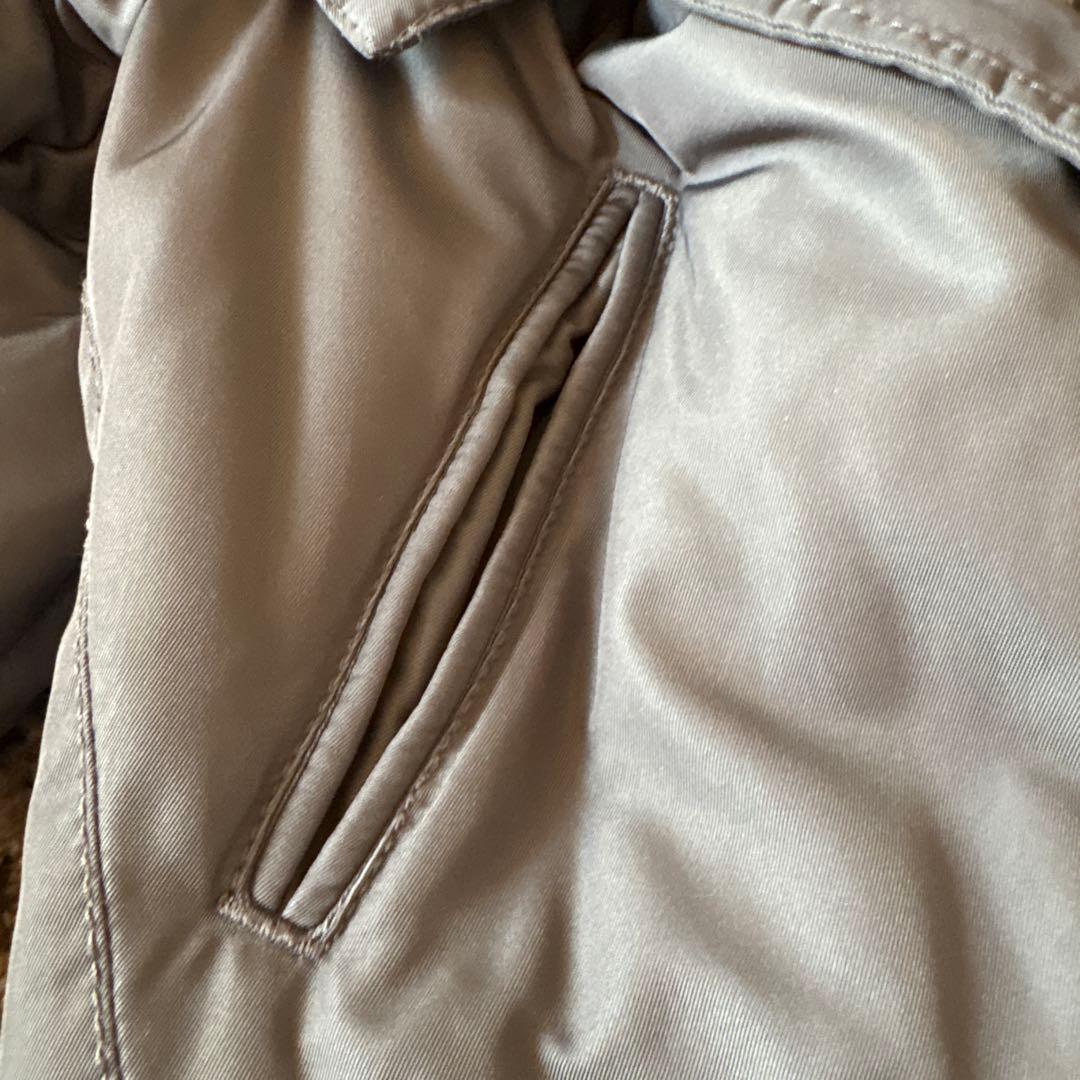 PEUTEREY グレー ダウンジャケット　42サイズですが細身の為日本M位です