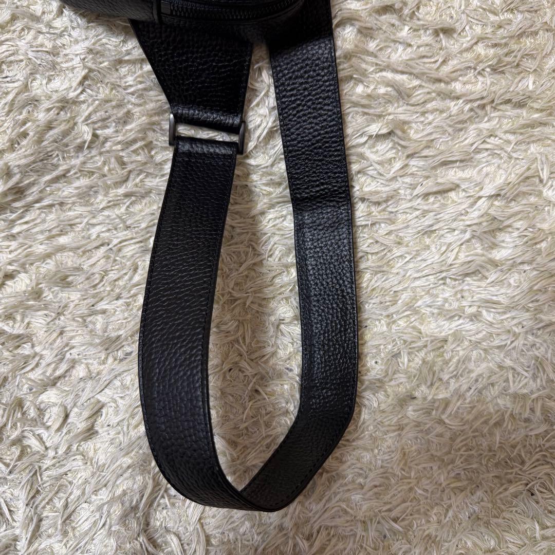 ☆極美品☆HushTug ハッシュタグ　ボディーバック　レザー　ブラック