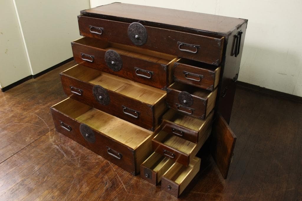 最上地方の衣装箪笥 丸金具 時代箪笥/古民家/チェスト/収納/無垢材/古家具