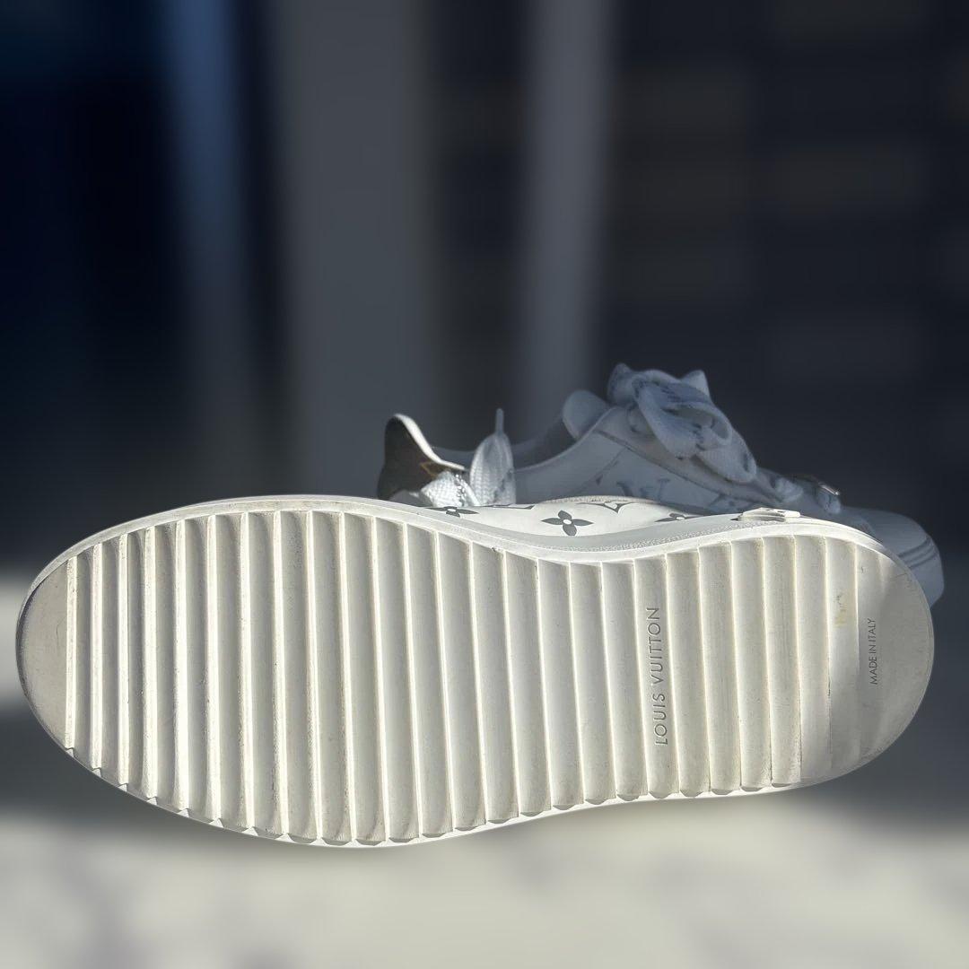 ルイヴィトン　タイムアウトライン　モノグラム　スニーカー　シューズ　フロントロー