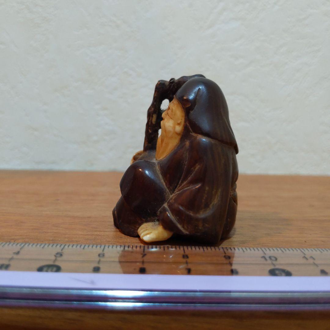 時代提物 縁起物根付 木彫り×天然素材 【寿老人】高さ約4.8cm 重さ約38ｇ
