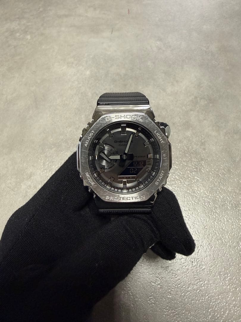 G-SHOCK GM-2100時計 ブラック、メタル