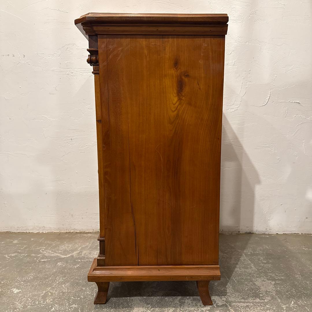 年末年始saleヴィンテージ　木製サイドテーブル　引き出し／扉収納付き