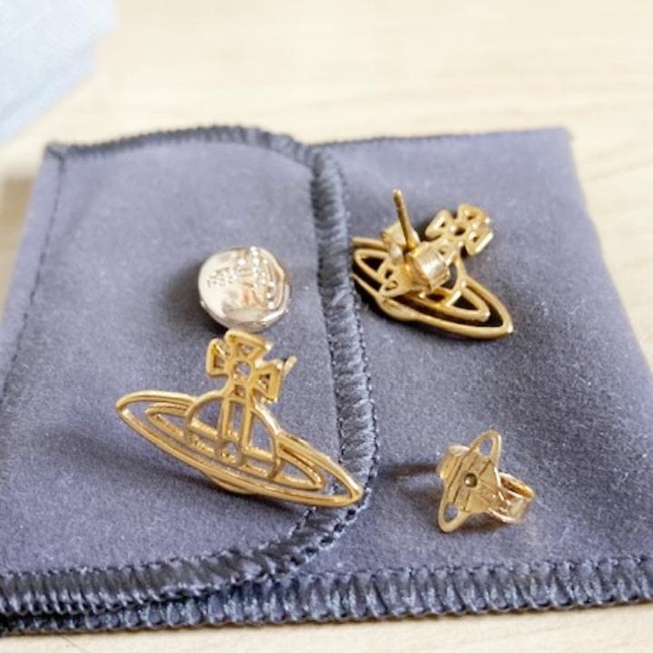 【再値下】ヴィヴィアン ゴールドオーブ　ピアス　箱・保存袋