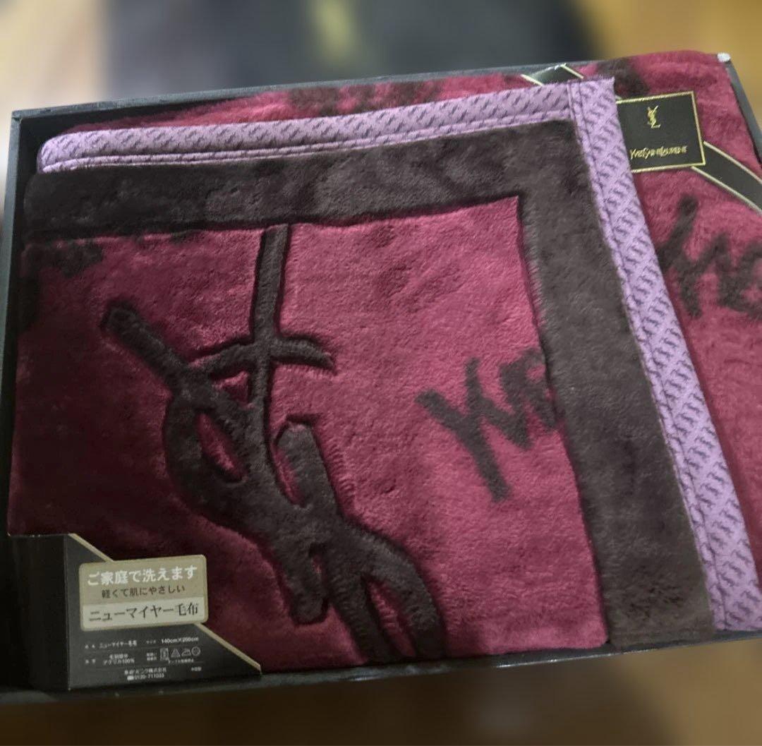 イヴ・サンローラン　YSLロゴ総柄アクリルニューマイヤー毛布　毛布　布団