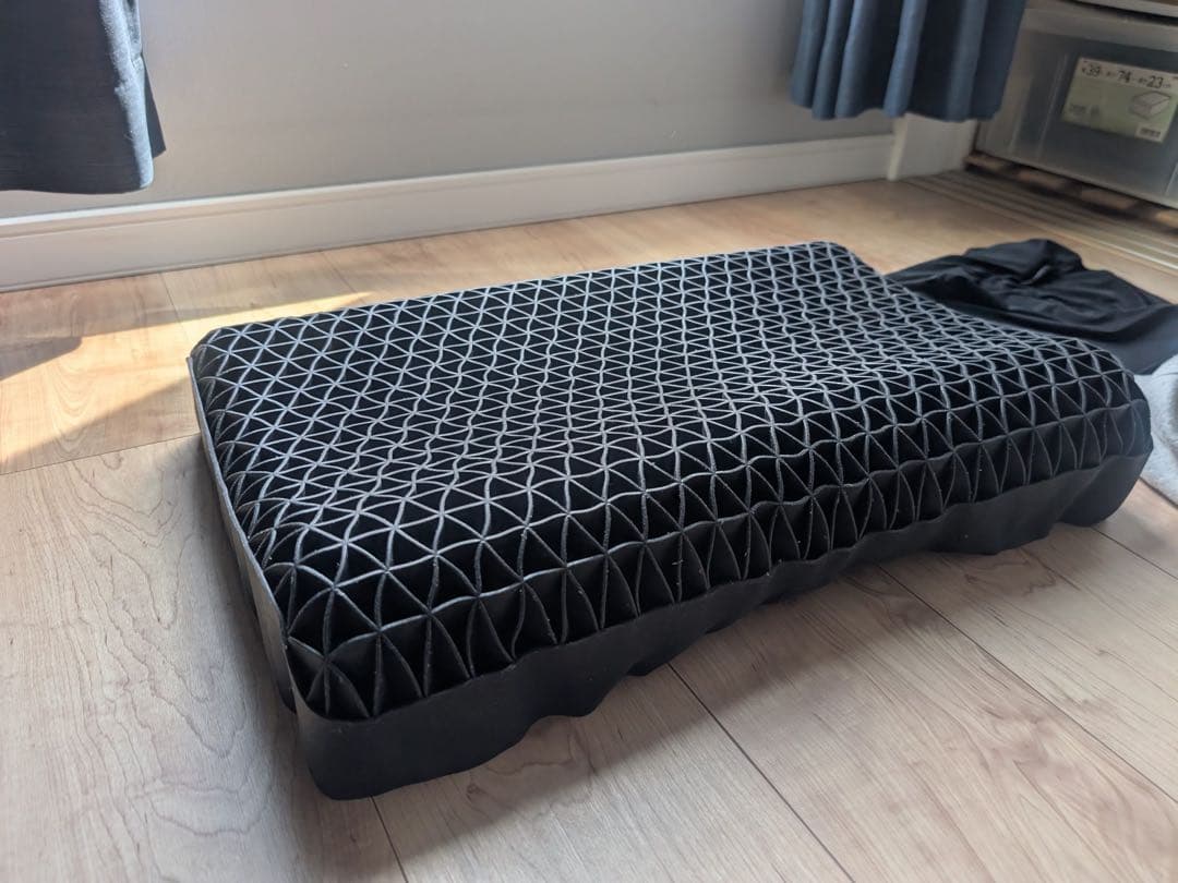 ヒツジのいらない枕　カバー2枚付き　至極