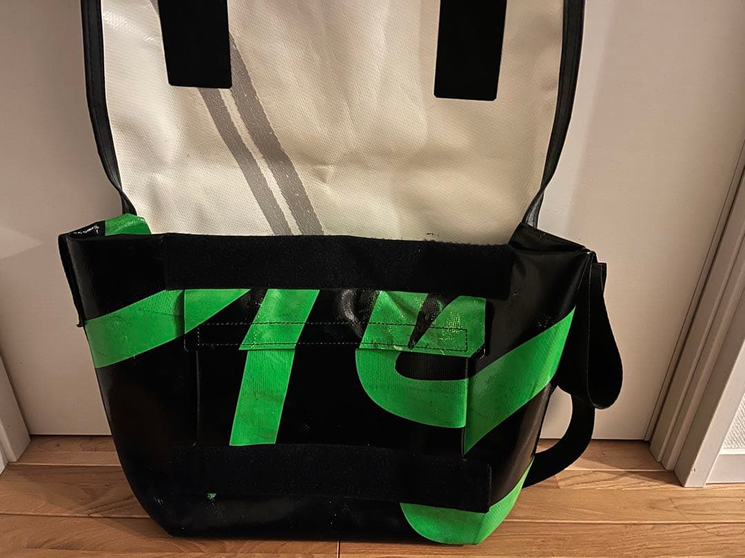 未使用保管品 FREITAG DRAGNET F12 メッセンジャーバッグ