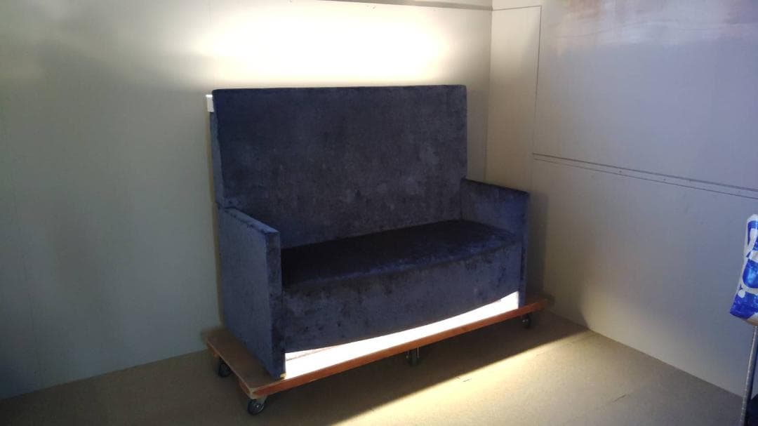 ☆送料無料☆ ハイバックソファ / 造作家具 / 照明付 / 展示品