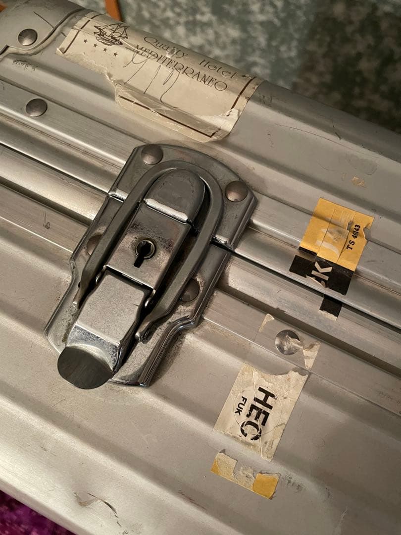 貴重！リモワ×プラダコラボ シルバー アルミキャリーケース