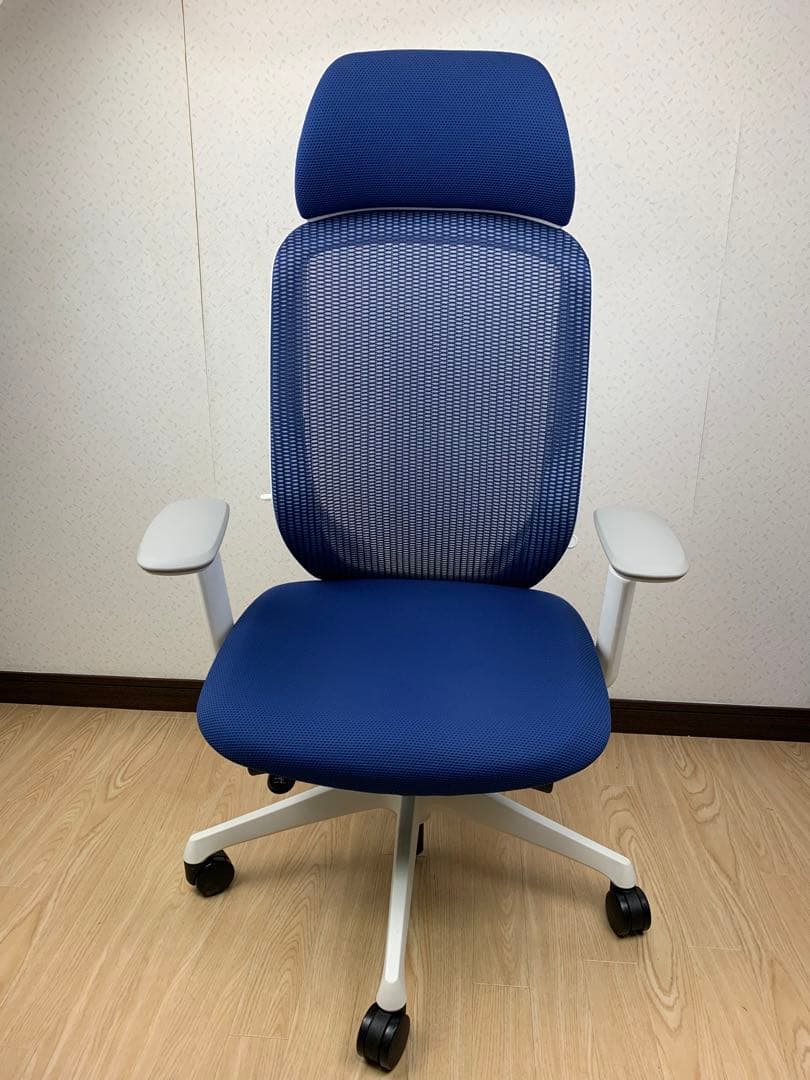 オカムラ シルフィー エクストラハイバック ブルー　メッシュ　オフィスチェア