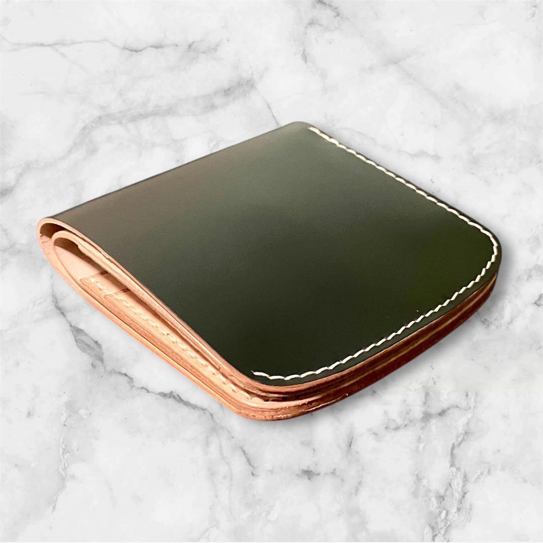 二つ折り財布　コードバン