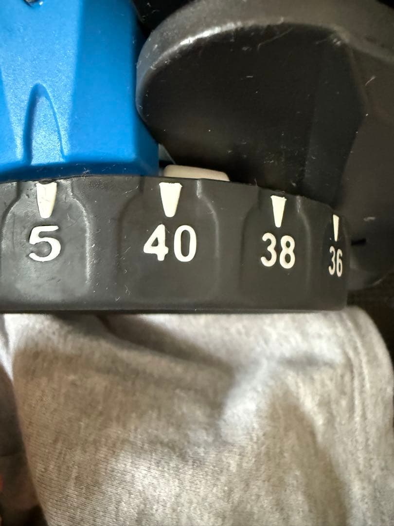 取りに来て頂ける方限定）可変式ダンベル 最大40kg ➕ベンチ台も欲しかったら✨