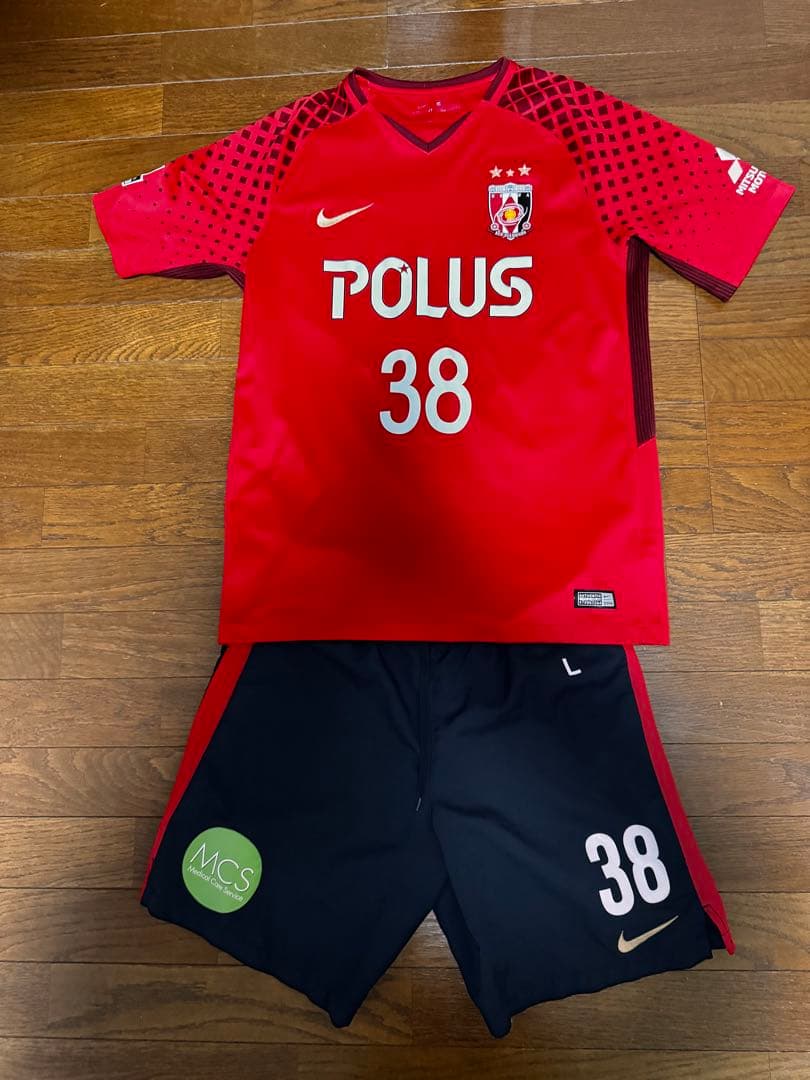 湘南ベルマーレ　浦和レッズ　菊池大介　ユニフォーム