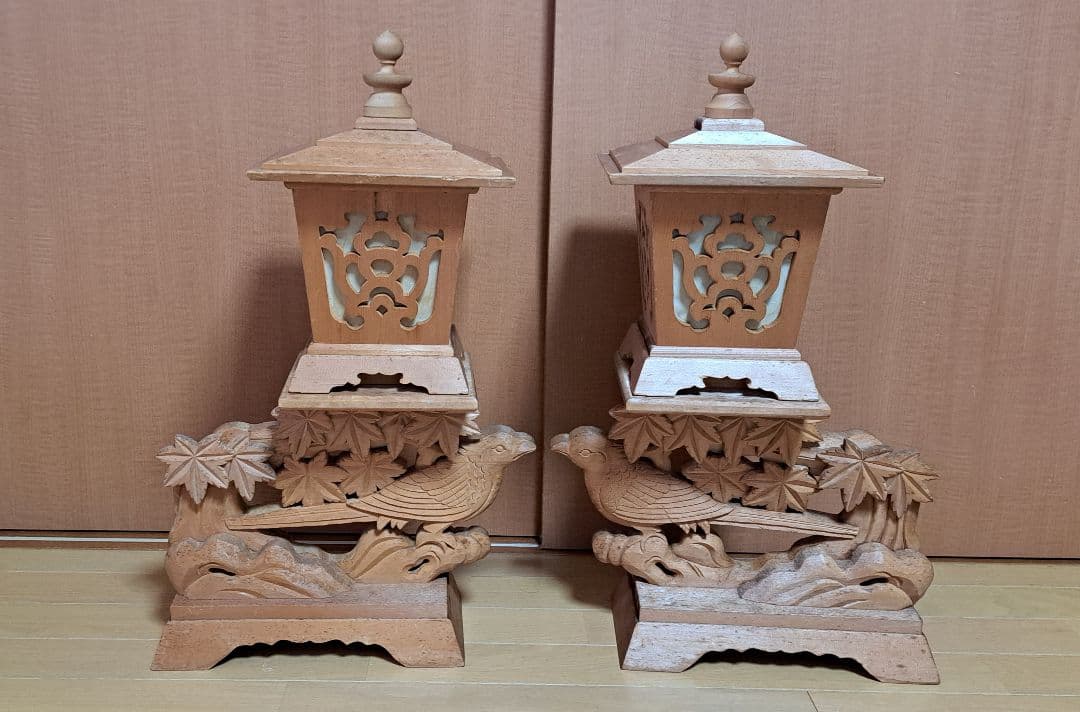 木工品 灯籠 1対 お供仏具用品　高さ約60cm