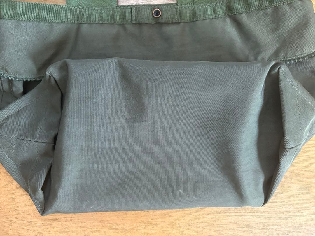 ブリーフィング　大容量　トートバッグ　カーキ　中古品