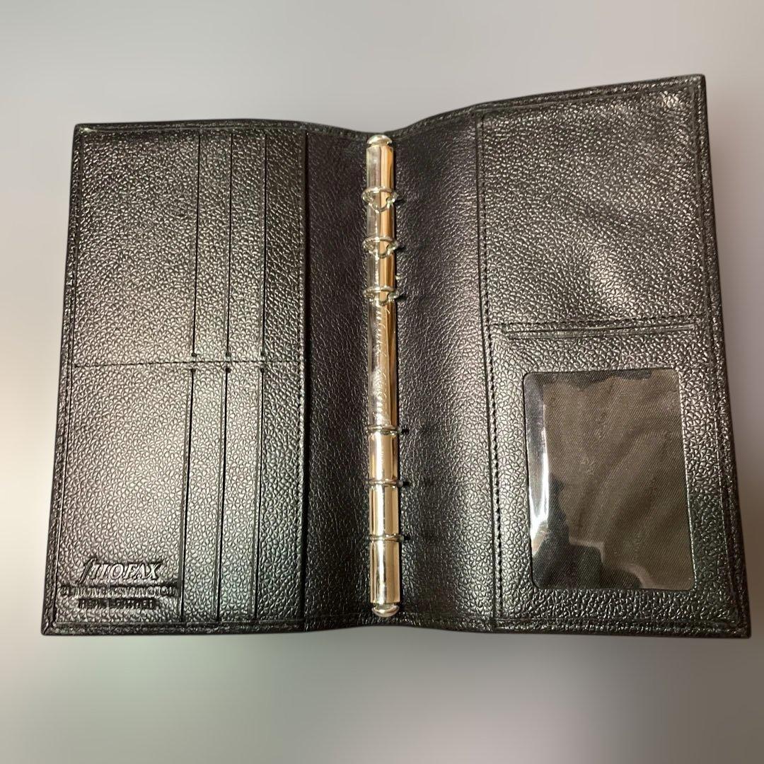 フアィロファックス　（Filofax）高品質なレザー製の6リングファイル。
