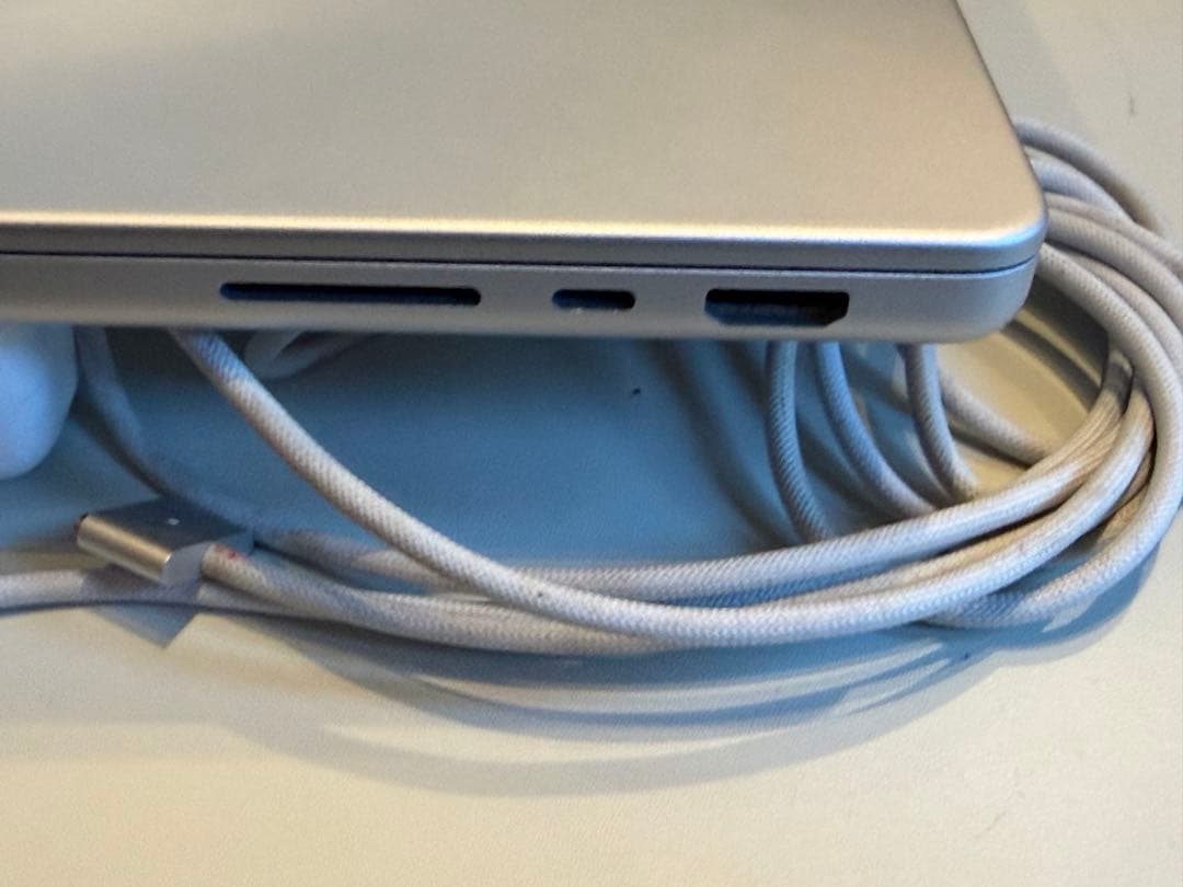 MacBook Pro 14“ M1 Max 64GB JIS