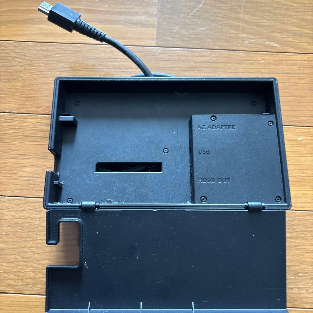 m*3様 Nintendo Switch 本体 + ドック + ケース　ジョイコ