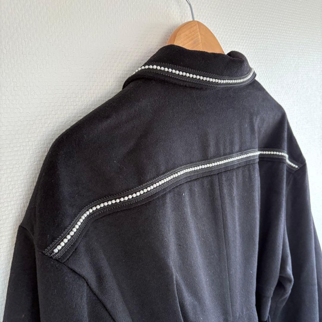 トゥエンティーズ 名入れされた懐中時計 コート ブラック M Tnewties