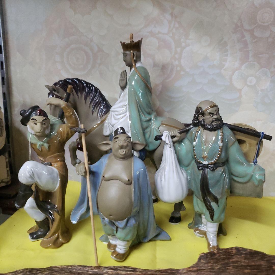 Ｂフライデー　西遊記　陶器 置物 セット神話キャラクター　孫悟空高さ２０cm