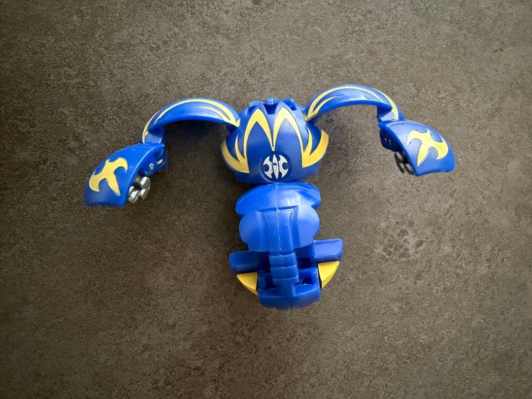 M*i様 爆丸 カード付き 7個 セット売り