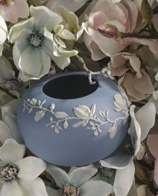  花瓶　マグノリアブロッサム